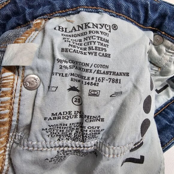 Blank NYC Distressed Frayed Denim Cutoff Shorts Little Queenie Blue Size 25 - Picture 4 of 11